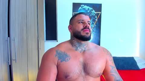 Snapshot of mario_teran chatting on 11.26.25 Mario Teran online show from 11.26.25