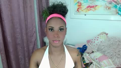 Snapshot of mariposahorny chatting on 11.23.25 Nathaly online show from 11.23.25