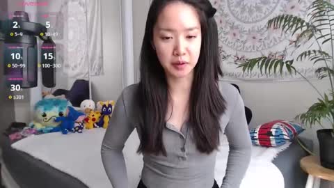 Snapshot of marissapeach chatting on 03.02.25 MarissaPeach online show from 03.02.25