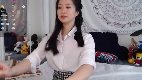 Snapshot of marissapeach chatting on 11.29.25 MarissaPeach online show from 11.29.25