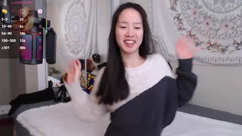 Snapshot of marissapeach chatting on 02.04.26 MarissaPeach online show from 02.04.26