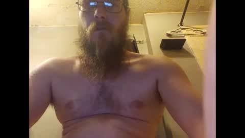 Snapshot of marius02385 chatting on 02.26.26 marius02385 online show from 02.26.26