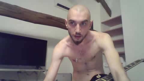 Snapshot of mariusbornofsin chatting on 12.03.25 mariusbornofsin online show from 12.03.25