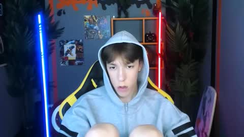 Snapshot of mark_branston chatting on 11.10.25 Mark online show from 11.10.25