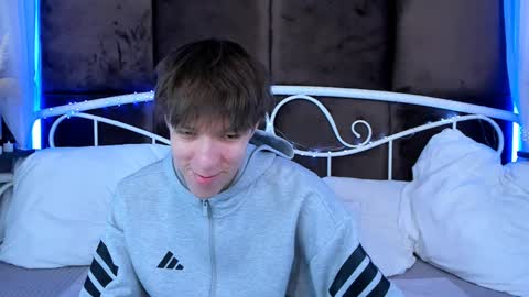 Mark online show from 03.30.26