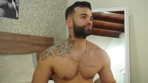 Mark online show from 02.08.25