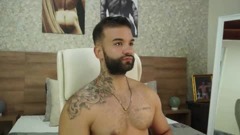 Mark online show from 02.10.25