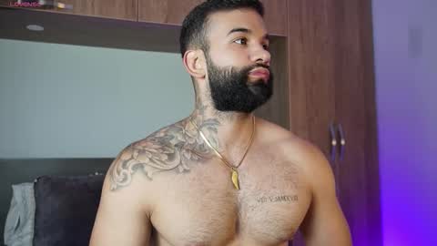 Mark online show from 10.04.25