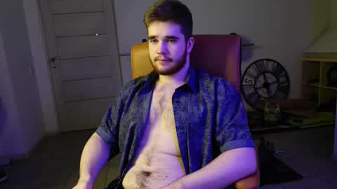 Snapshot of mark_maxim chatting on 10.18.25 MARK MAXIM online show from 10.18.25