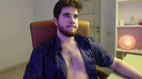 Snapshot of mark_maxim chatting on 11.25.25 MARK MAXIM online show from 11.25.25