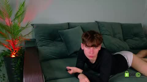 Mark online show from 05.11.26