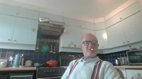 markandrew123 online show from 07.04.26
