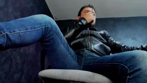 MARK online show from 12.19.25