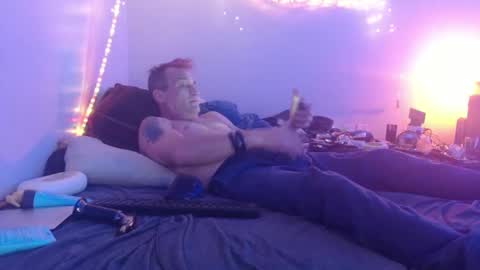 markymark101825061 online show from 01.20.25