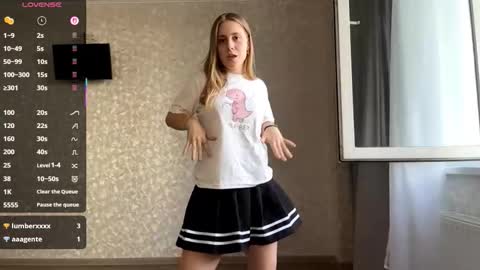 Olivia online show from 09.12.25