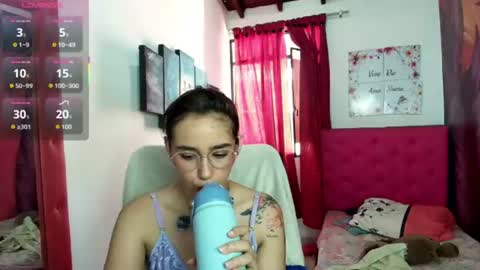 Snapshot of marley_jane_ chatting on 07.16.26 marley online show from 07.16.26