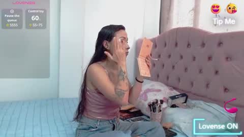 Snapshot of marly_hottest chatting on 02.18.25 marly_hottest online show from 02.18.25