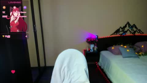 marry_evans_ online show from 04.17.26