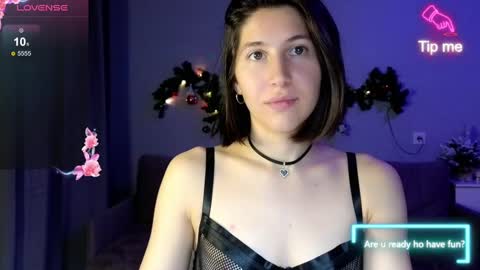 Snapshot of marrycolins chatting on 12.21.24 marrycolins online show from 12.21.24