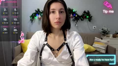 Snapshot of marrycolins chatting on 12.22.24 marrycolins online show from 12.22.24