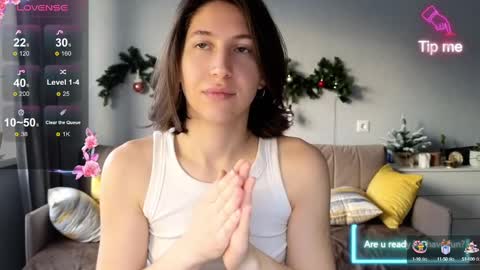 Snapshot of marrycolins chatting on 01.01.25 marrycolins online show from 01.01.25