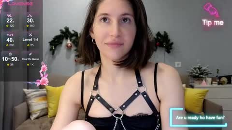 Snapshot of marrycolins chatting on 01.05.25 marrycolins online show from 01.05.25