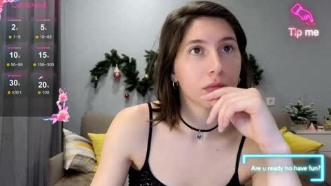 Snapshot of marrycolins chatting on 01.08.25 marrycolins online show from 01.08.25