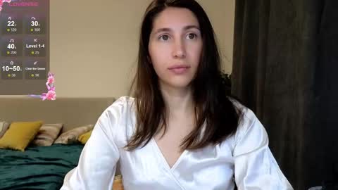 Snapshot of marrycolins chatting on 10.15.25 marrycolins online show from 10.15.25