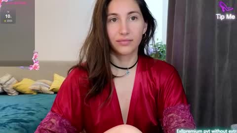 Snapshot of marrycolins chatting on 10.24.25 marrycolins online show from 10.24.25