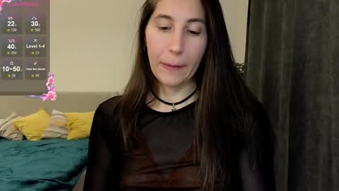 Snapshot of marrycolins chatting on 11.30.25 marrycolins online show from 11.30.25