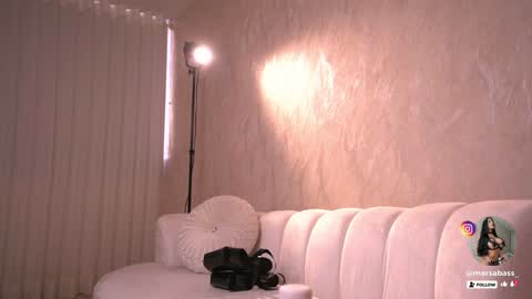 Snapshot of marsabass chatting on 01.14.25 online show from 01.14.25