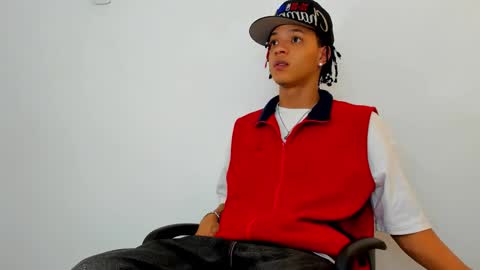 Snapshot of marshall_spencer chatting on 02.05.26 MARSHALL online show from 02.05.26