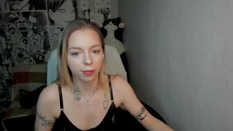 Snapshot of martha_cameron chatting on 01.29.25 Martha Cameron online show from 01.29.25