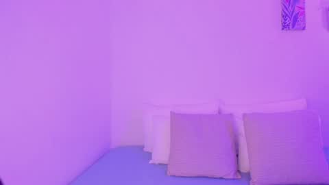 C A R O L I N A  online show from 06.19.26