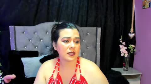 Snapshot of martina_foxy_ chatting on 02.23.25 MARTINA online show from 02.23.25