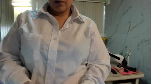 Snapshot of martina_foxy_ chatting on 02.28.25 MARTINA online show from 02.28.25