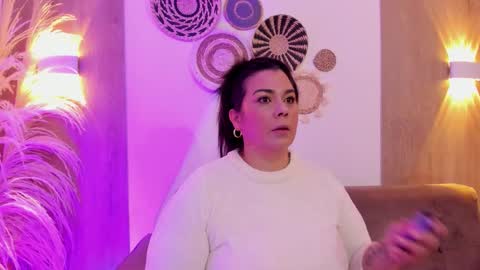 Snapshot of martina_foxy_ chatting on 11.29.25 MARTINA online show from 11.29.25