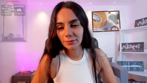 Snapshot of martina_mancinii chatting on 06.27.26 Martina online show from 06.27.26