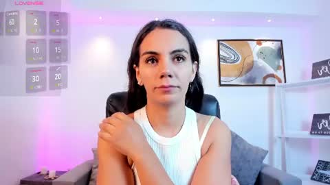 Snapshot of martina_mancinii chatting on 07.20.26 Martina online show from 07.20.26