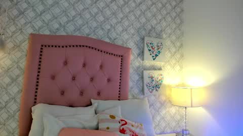 Snapshot of martina_rivera_ chatting on 04.15.26 Martina online show from 04.15.26