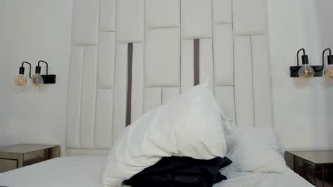 Martina Black online show from 01.20.25