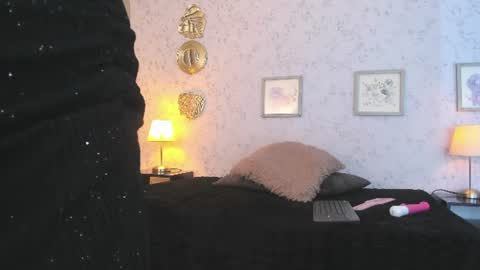 Martina Caicedo online show from 06.10.26
