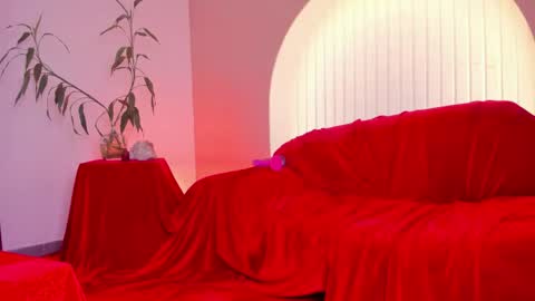 Nina online show from 04.29.26