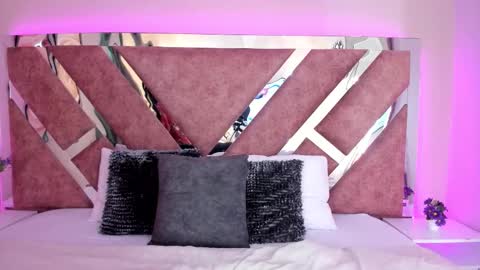 Martina Garcia online show from 12.03.25