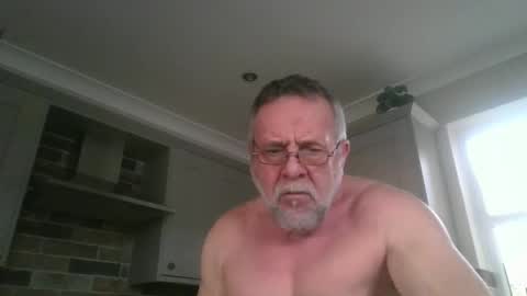 martinrgbxxxx online show from 12.31.24