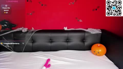 Snapshot of mary__bailey chatting on 10.26.25 mary__bailey online show from 10.26.25