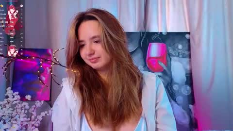 Snapshot of mary_broks chatting on 11.18.25 mary_broks online show from 11.18.25