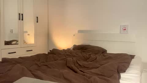 Mary online show from 02.26.25