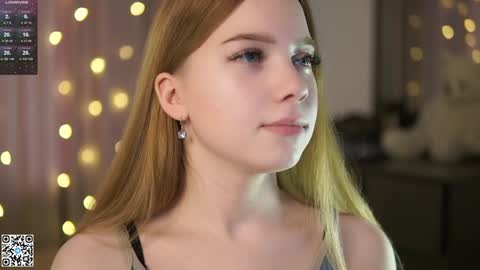 Snapshot of mary_hope_u chatting on 12.15.24 Mary online show from 12.15.24