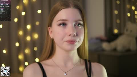 Snapshot of mary_hope_u chatting on 12.17.24 Mary online show from 12.17.24